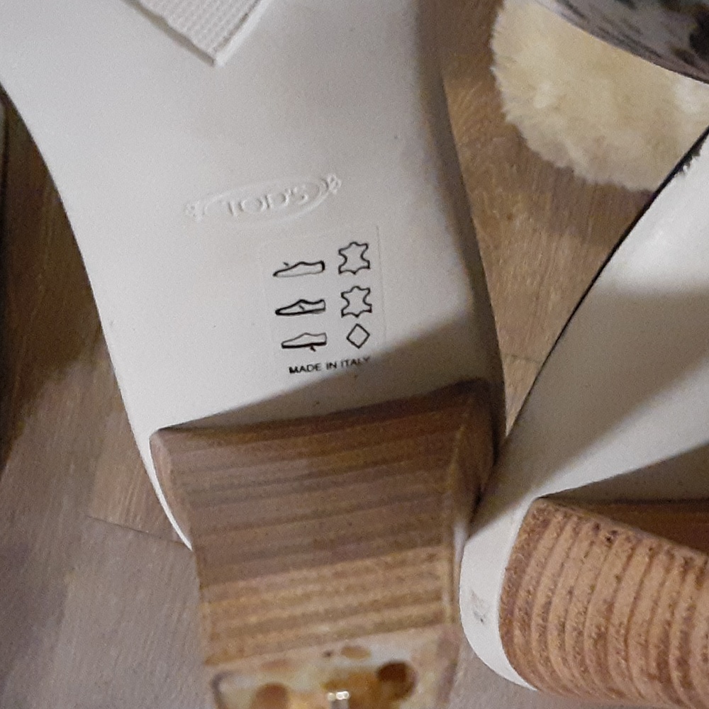 TODS made in Italy size 11 fits more like 10.5/10 - Picture 7 of 9